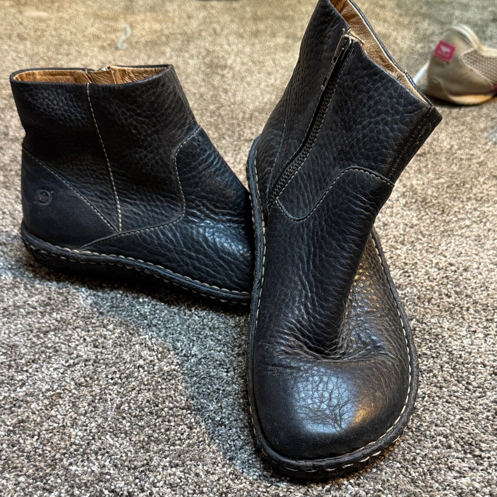 Born Black Textured Leather womens Boots